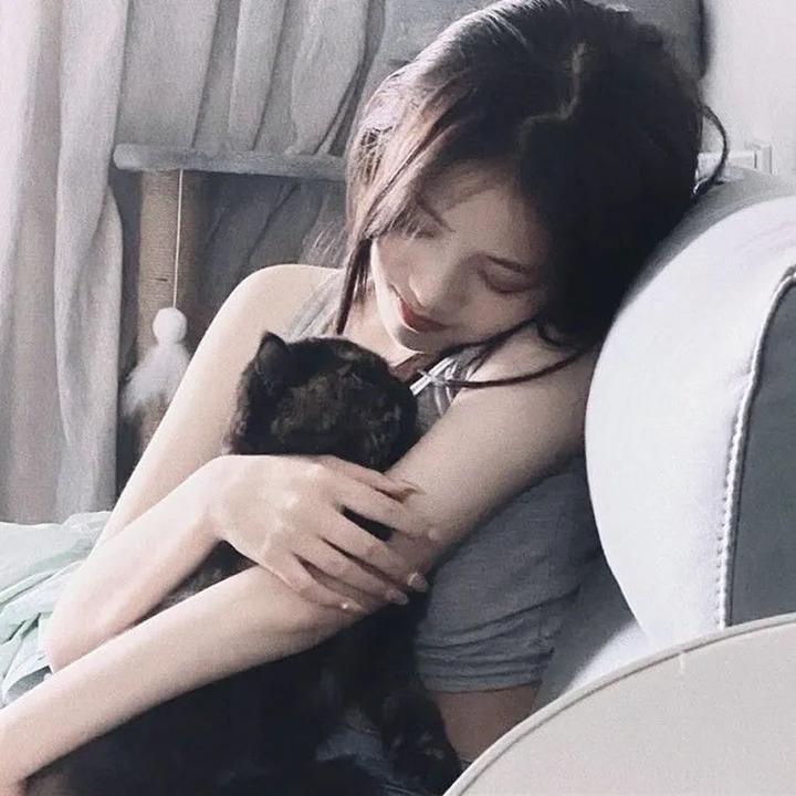 抬头看看夜晚的星星